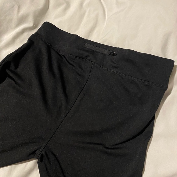 FASHIONNOVA Black Leggings with cutouts size Large - Picture 4 of 5